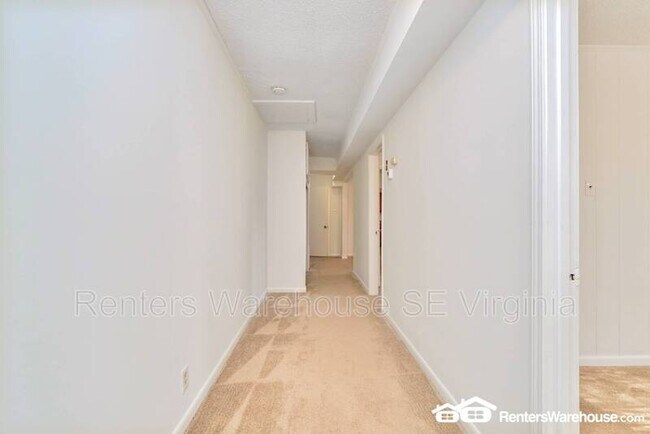 Building Photo - 112 W Seaview Ave