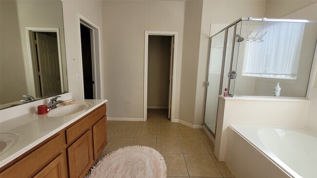 Building Photo - 17906 Castle Heath Ln