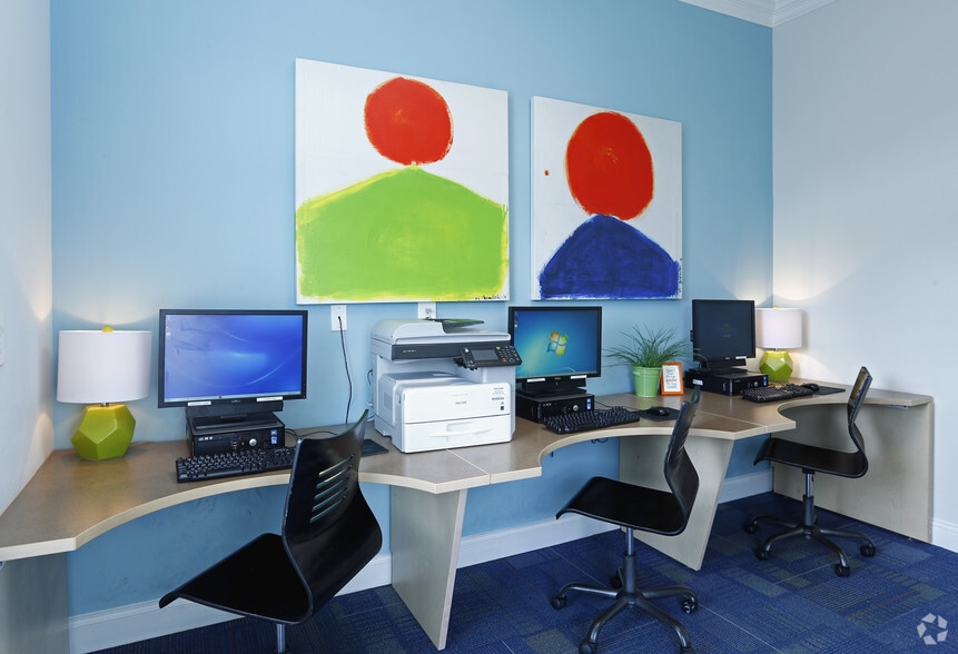 Reserve at Jacksonville Commons 500 Talon Dr Jacksonville NC 28546