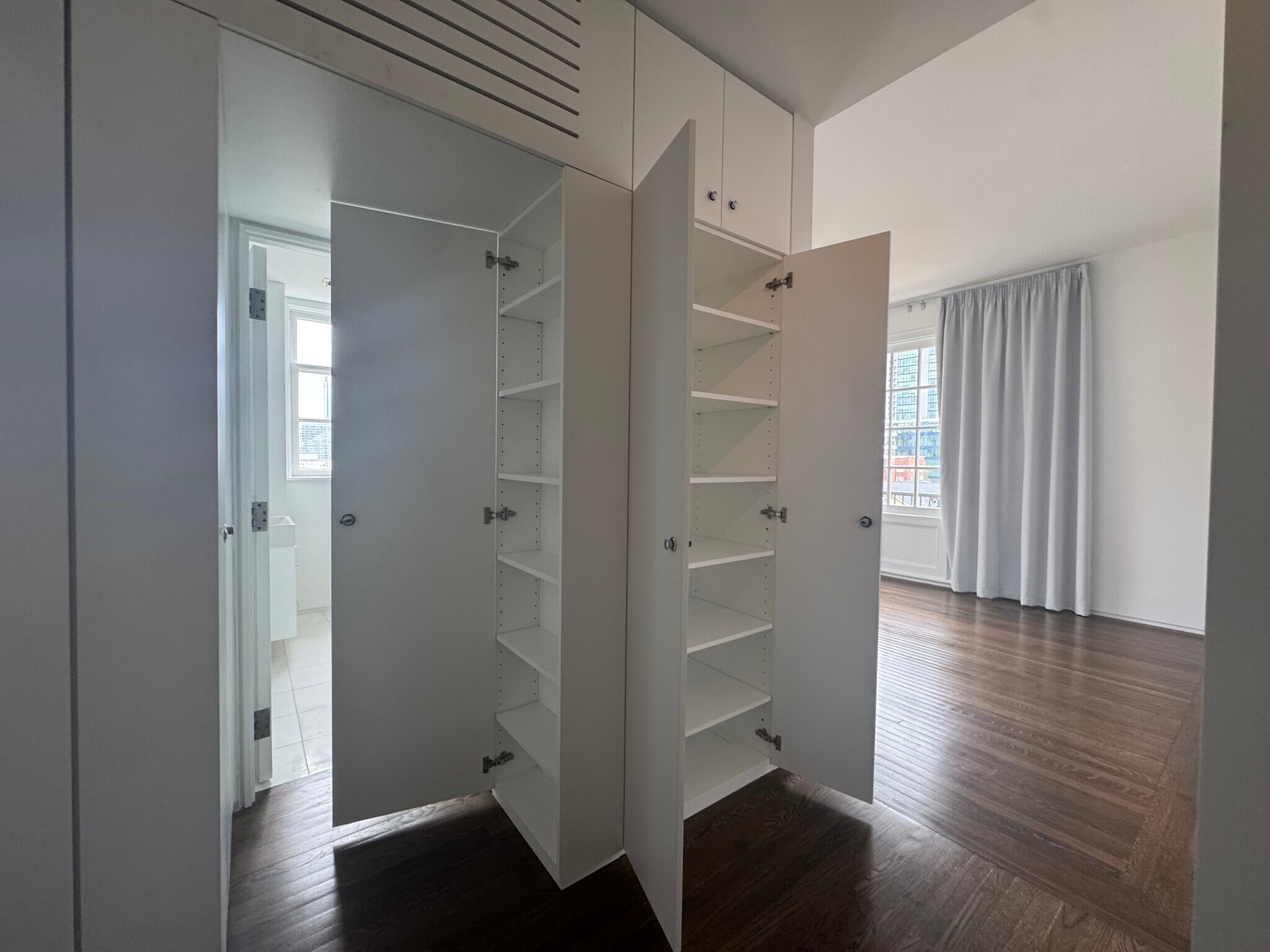 Building Photo - 30 5th St NE