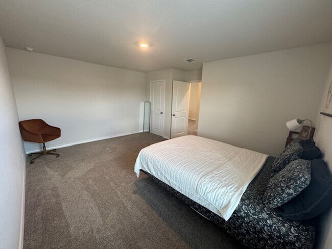 Building Photo - Spacious and Stylish, with over 2,500 sq ft Two-Story Home