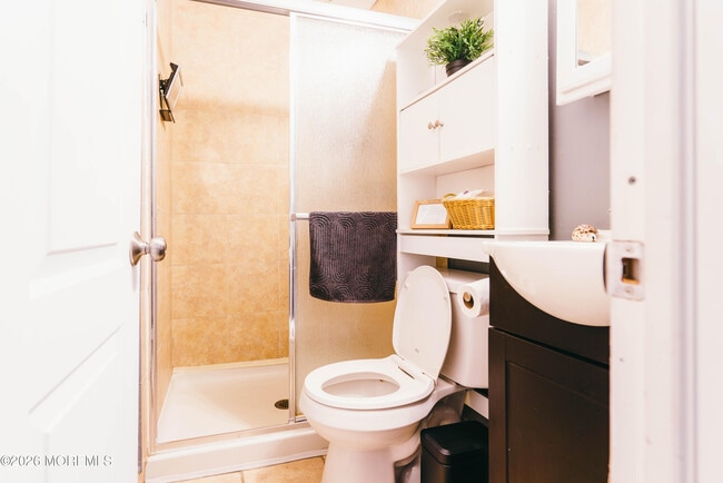 Building Photo - 13 Decatur Ave