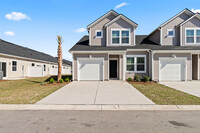 Building Photo - Talladega Townhouse