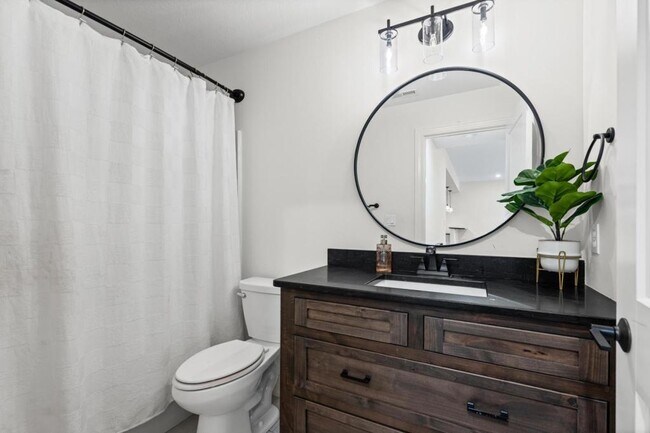 Building Photo - 5709 Bower Ln