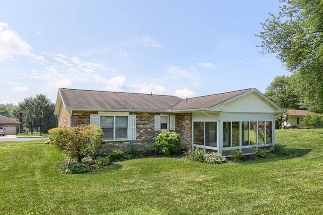Building Photo - 4912 Follins Ct