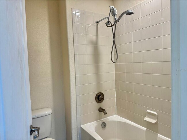 Building Photo - 2262 Romanum Dr