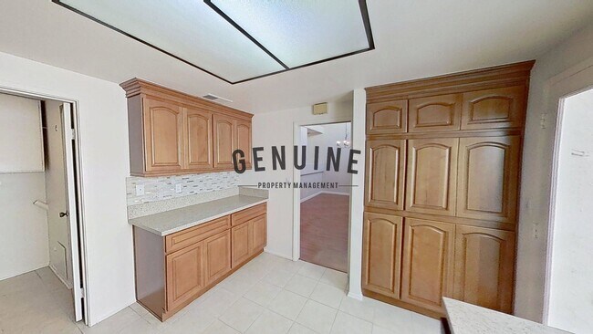 Building Photo - Charming 2Bd 2Ba Condo