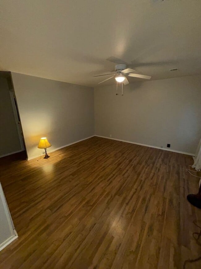 Building Photo - 4219 Longfield Dr