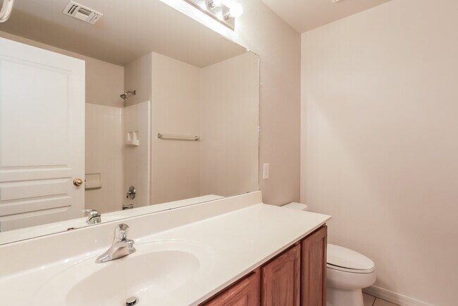 Building Photo - 59 W Calle Bayeta