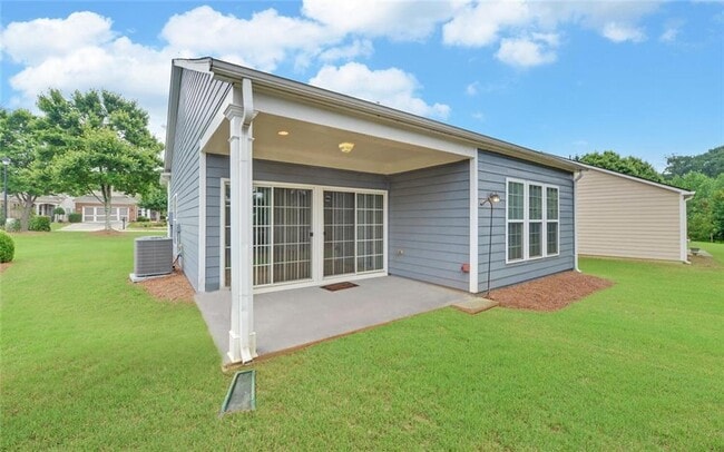 Building Photo - 6218 Azalea Way