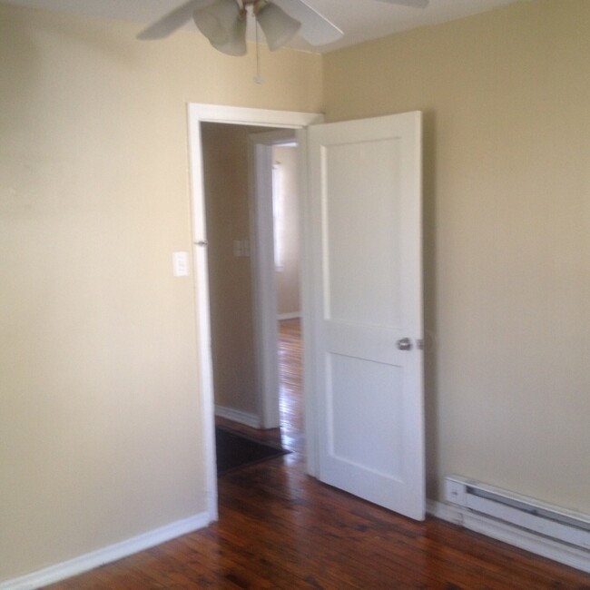 Building Photo - **UPCOMING**Two Bedroom / One Bathroom Hom...