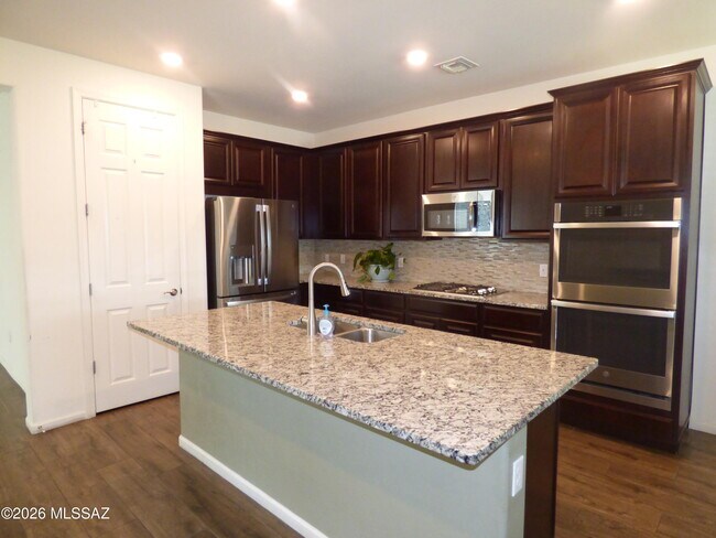Building Photo - 12850 E Quail Wash Canyon Ln