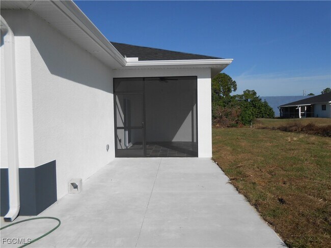 Building Photo - 937 Graystone Ave