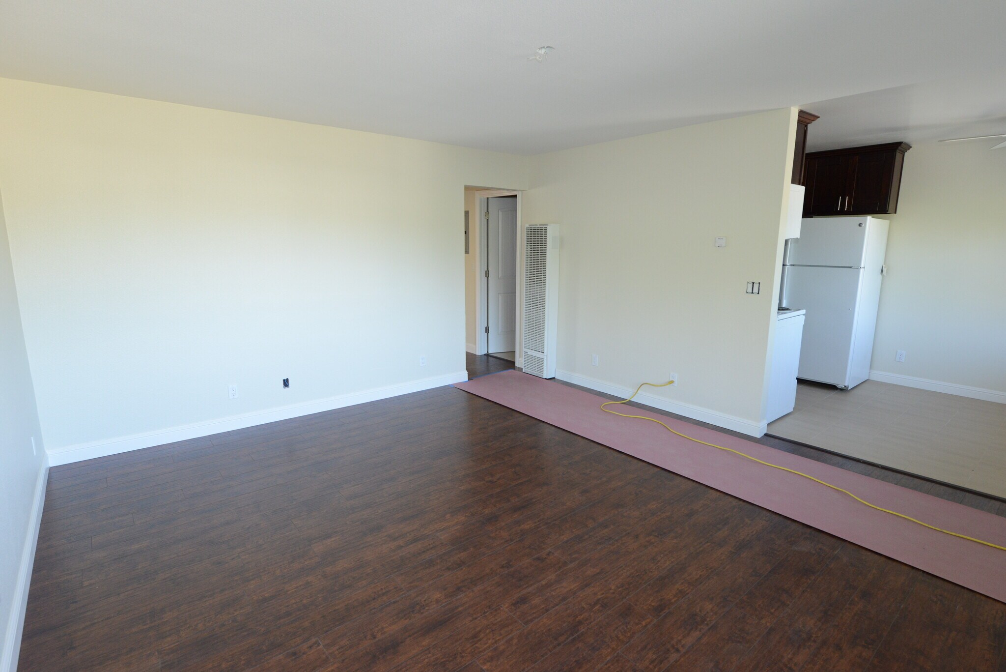 Building Photo - 21303 Oak St