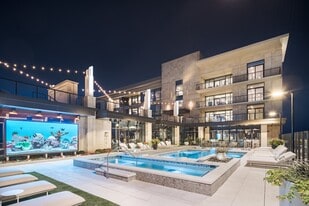 Building Photo - Deco