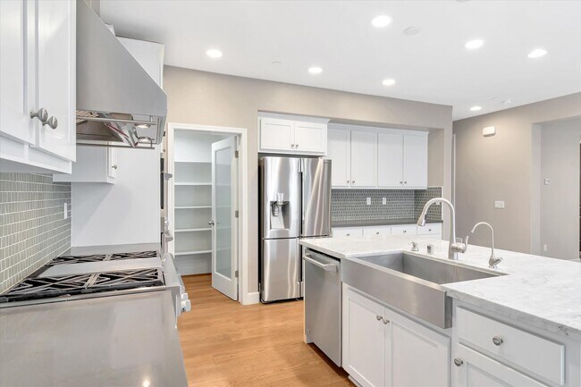 Building Photo - Wow! What a Great Home! Available Soon!