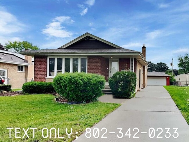 Primary Photo - 9615 S 53rd Ave