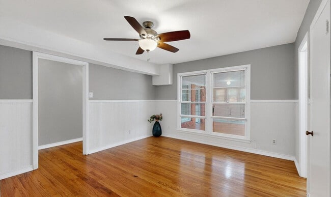 Building Photo - 1900 Hilltop Dr