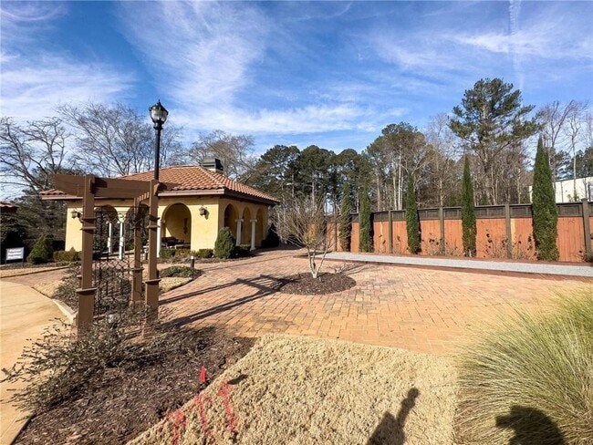 Building Photo - 110 Via Roma