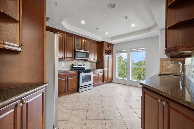 Building Photo - 7532 Toscana Blvd