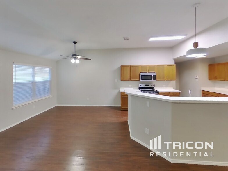 Building Photo - 2965 Misty Ridge Ln