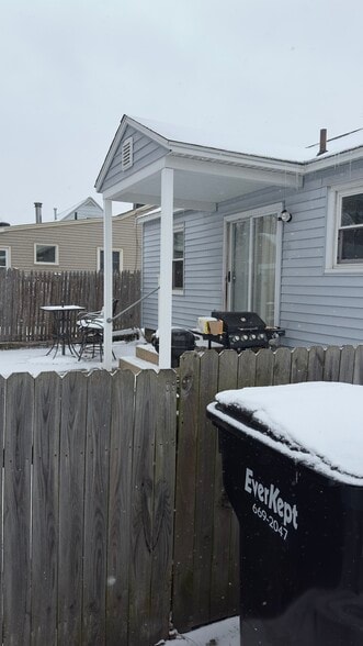 Building Photo - 4511 Madison Ave SE