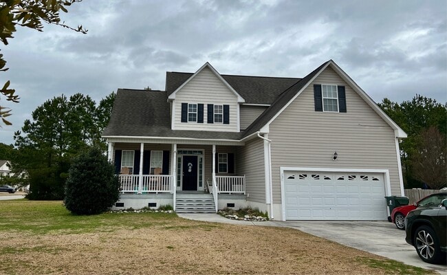 Building Photo - 701 Mandolin Ln
