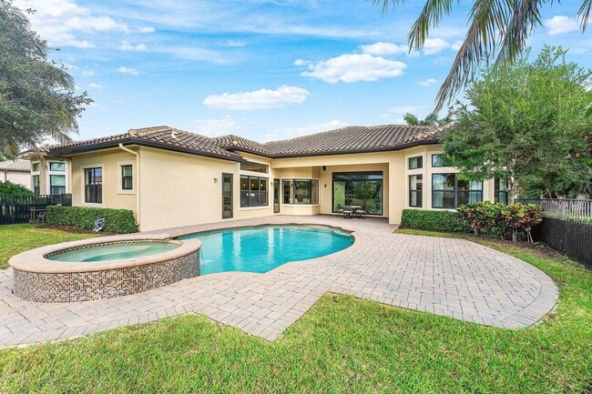 Building Photo - 16631 Chesapeake Bay Ct