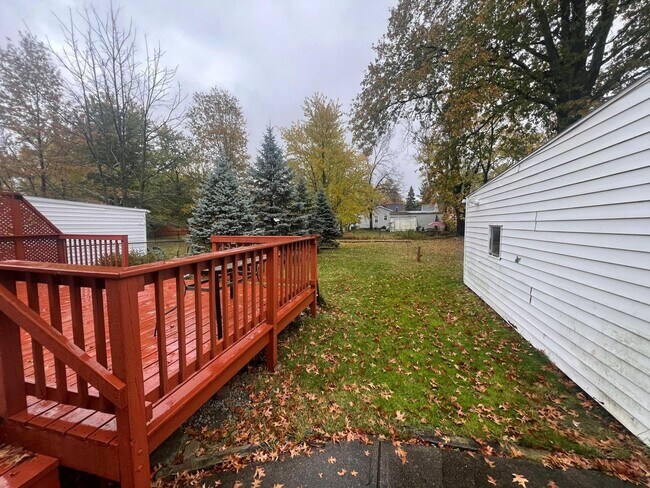 Building Photo - 1207 Churchill Rd