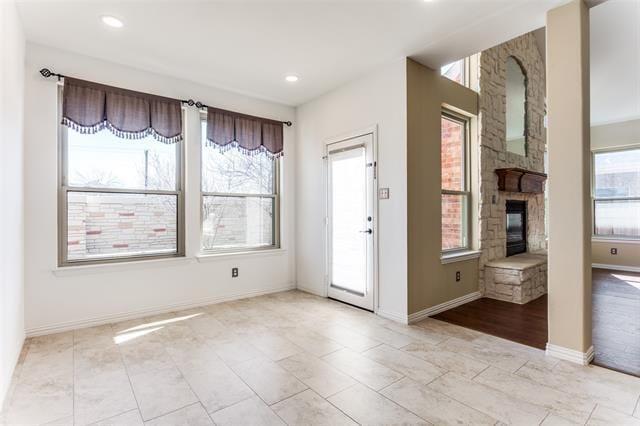 Building Photo - 3825 Miramar Dr