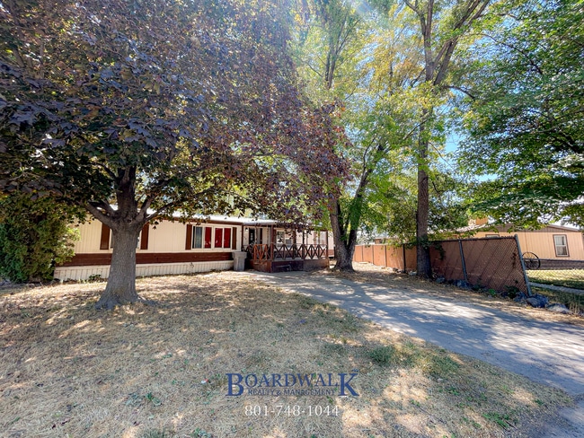 Building Photo - Marvelous Mobile Home in PG!