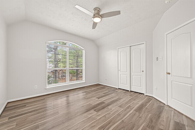 Building Photo - 19343 Dickson Park Dr