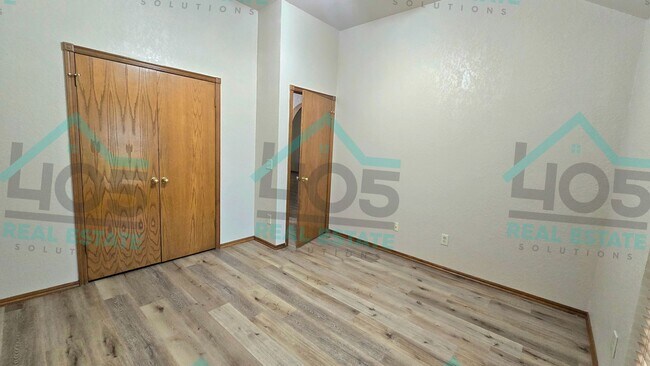 Building Photo - 3 Bed CA Schools