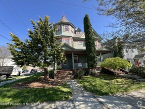 Building Photo - 546 Harrison Ave