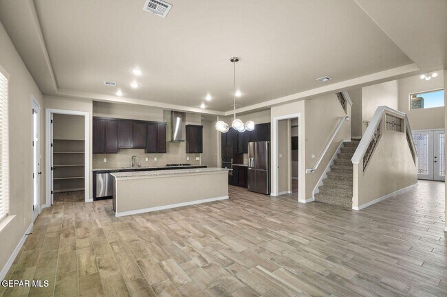 Building Photo - 6148 Oleaster Dr