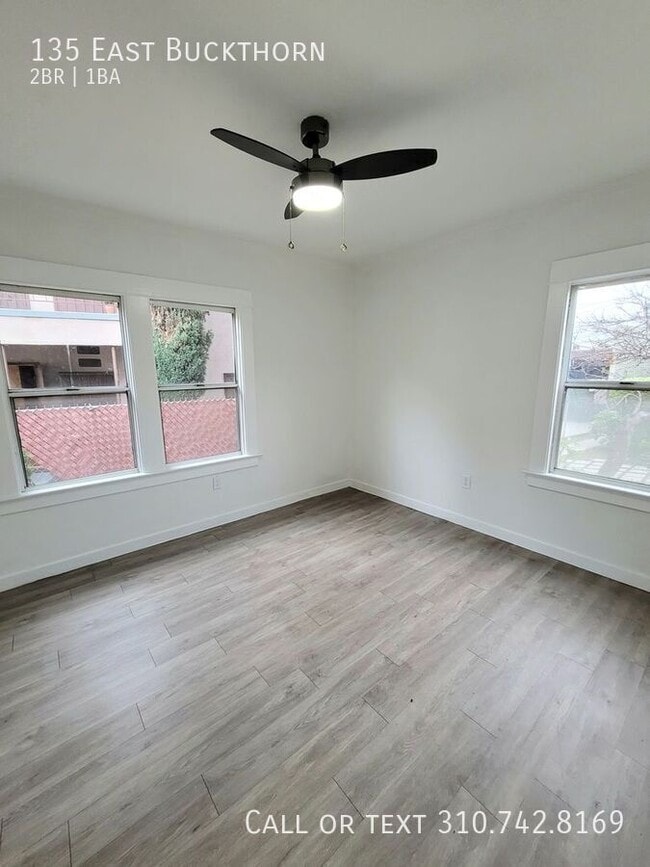 Building Photo - 135 East Buckthorn-