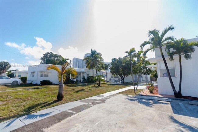 Building Photo - 1840 Fillmore St