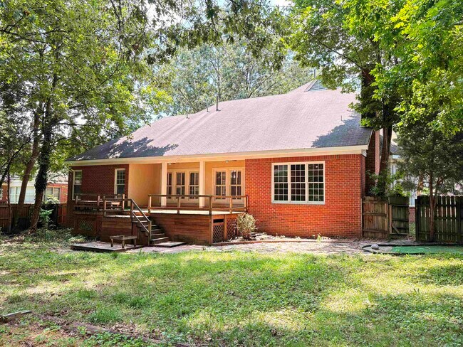 Building Photo - 1850 Wood Oak Dr