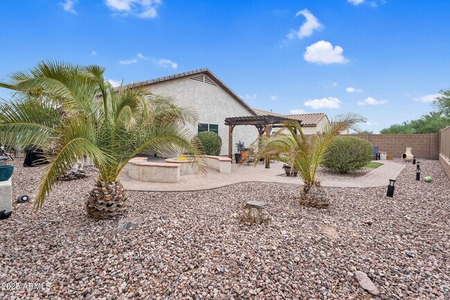 Building Photo - 6550 W Desert Blossom Way