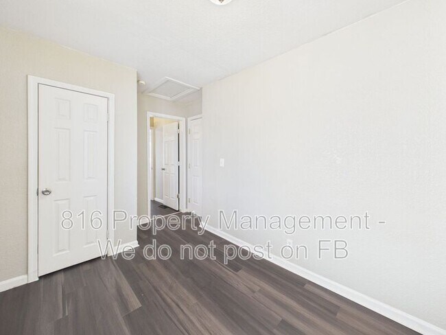 Building Photo - 5710 Askew Ave