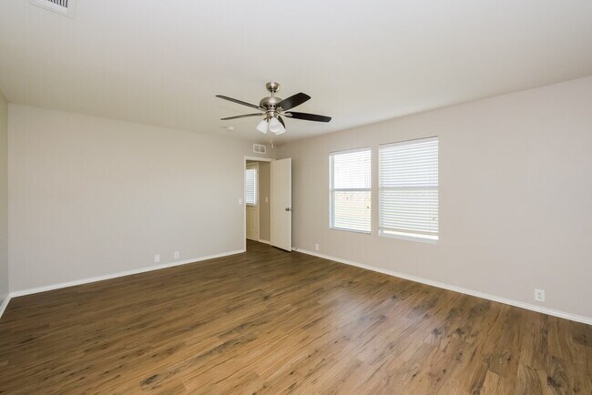 Building Photo - 4700 Rhone Dr