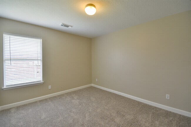 Building Photo - 13027 Lark Point Ct