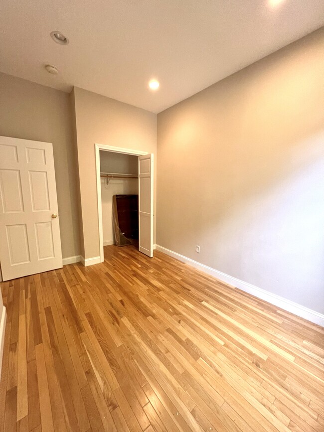 Bedroom.2 - 400 Marlborough St