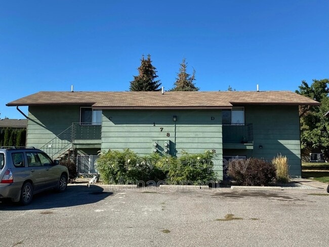 Primary Photo - 178 Rosewood Dr