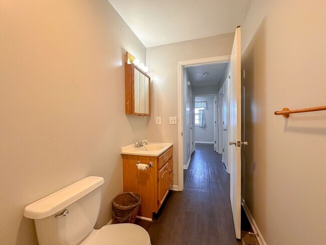 Building Photo - 1326 S Elizabeth St