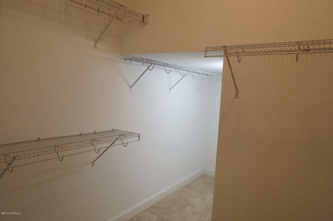 Building Photo - 1805 Fox Den Way