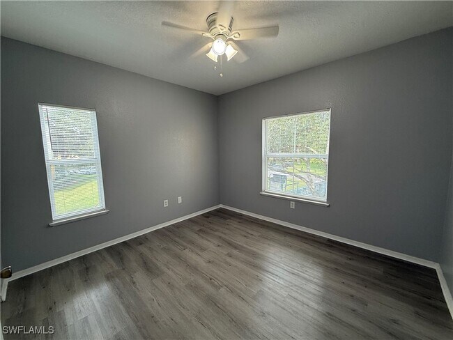 Building Photo - 11521 Villa Grand
