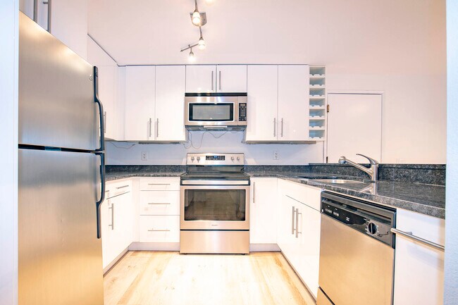 Building Photo - 21612 SE 271st Pl