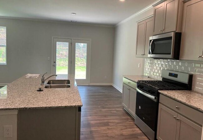 Building Photo - 817 HighGrove Wy