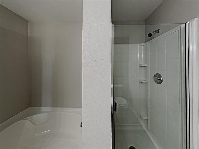 Building Photo - 3901 German Pointer Way